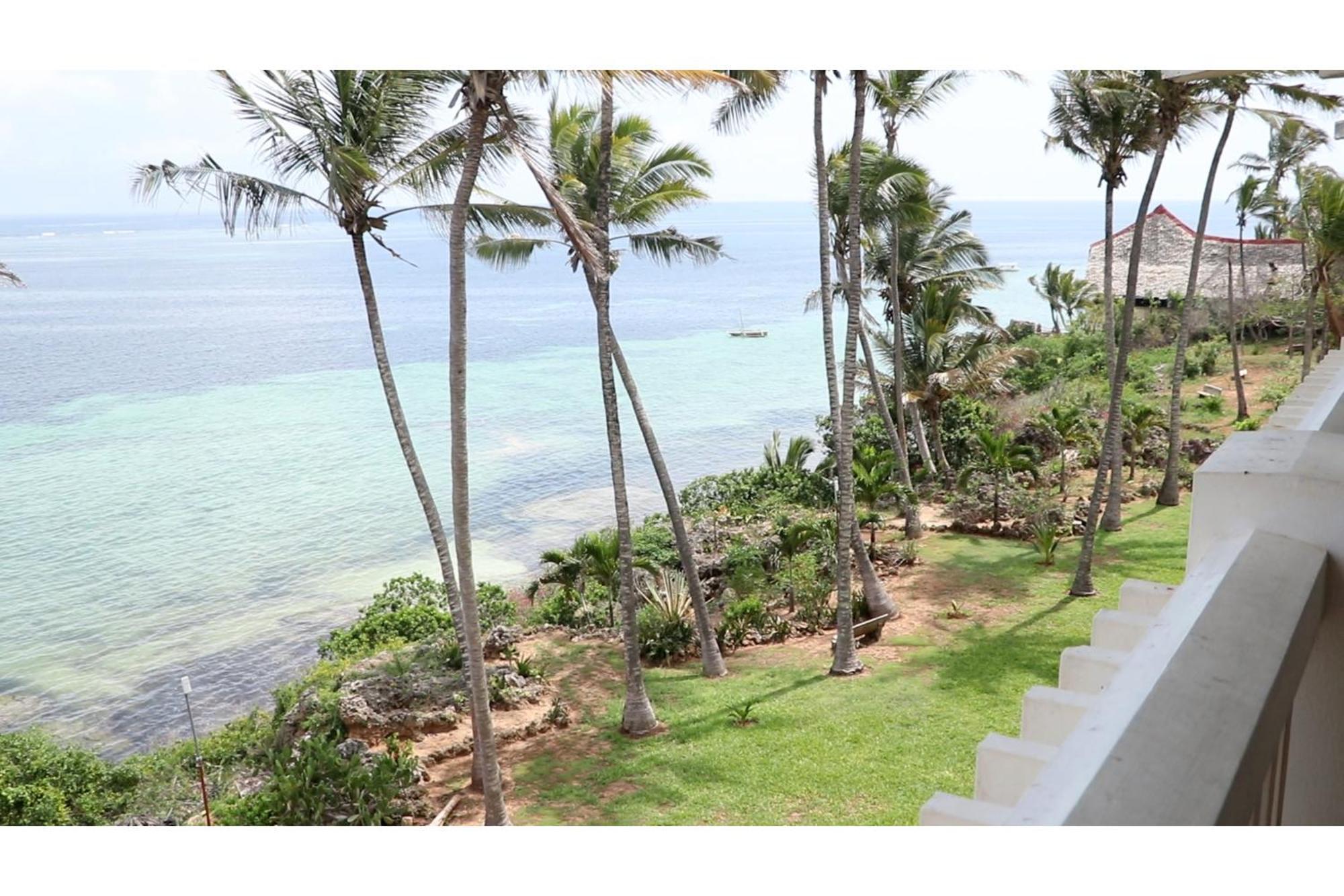 Mombasa Beach Hotel Esterno foto